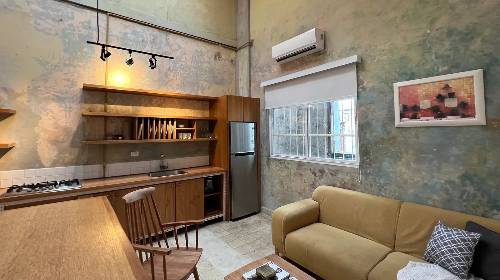 Interior publicado para Casa 8-23